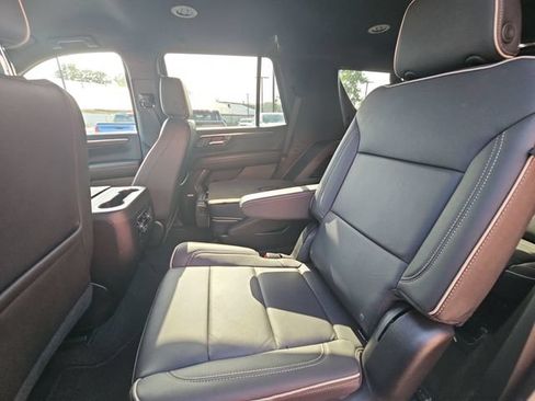 Used 2025 Chevrolet Tahoe Premier AWD/4WD image 27