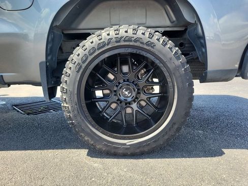 Used 2020 Chevrolet Silverado 1500 Custom w/ Custom Value Package RWD image 30