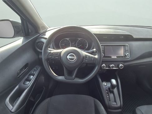 Used 2023 Nissan Kicks S image 17