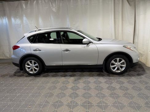 Used 2010 INFINITI EX35 Journey image 9