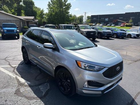 Used 2021 Ford Edge ST-Line FWD image 3