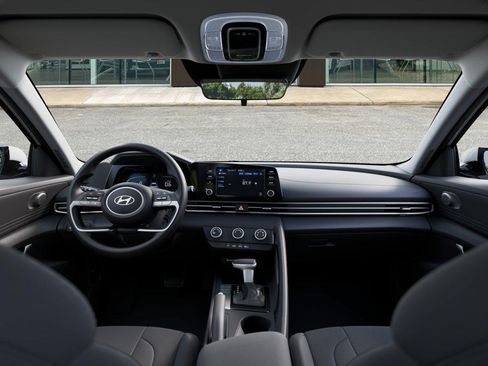 New 2026 Hyundai Elantra SE FWD image 11
