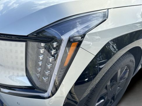 New 2026 Kia EV9 Land w/ Nightfall Edition Package image 6