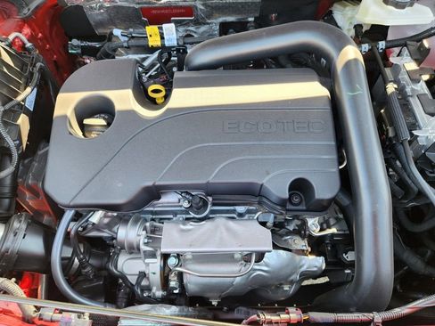 New 2026 Chevrolet Equinox LT w/ LPO, Floor Liner Package FWD image 31