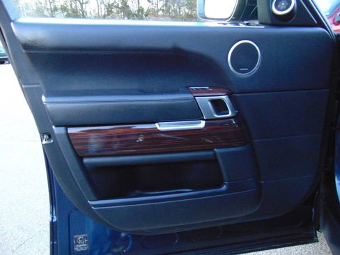 Used 2017 Land Rover Range Rover HSE AWD/4WD image 45
