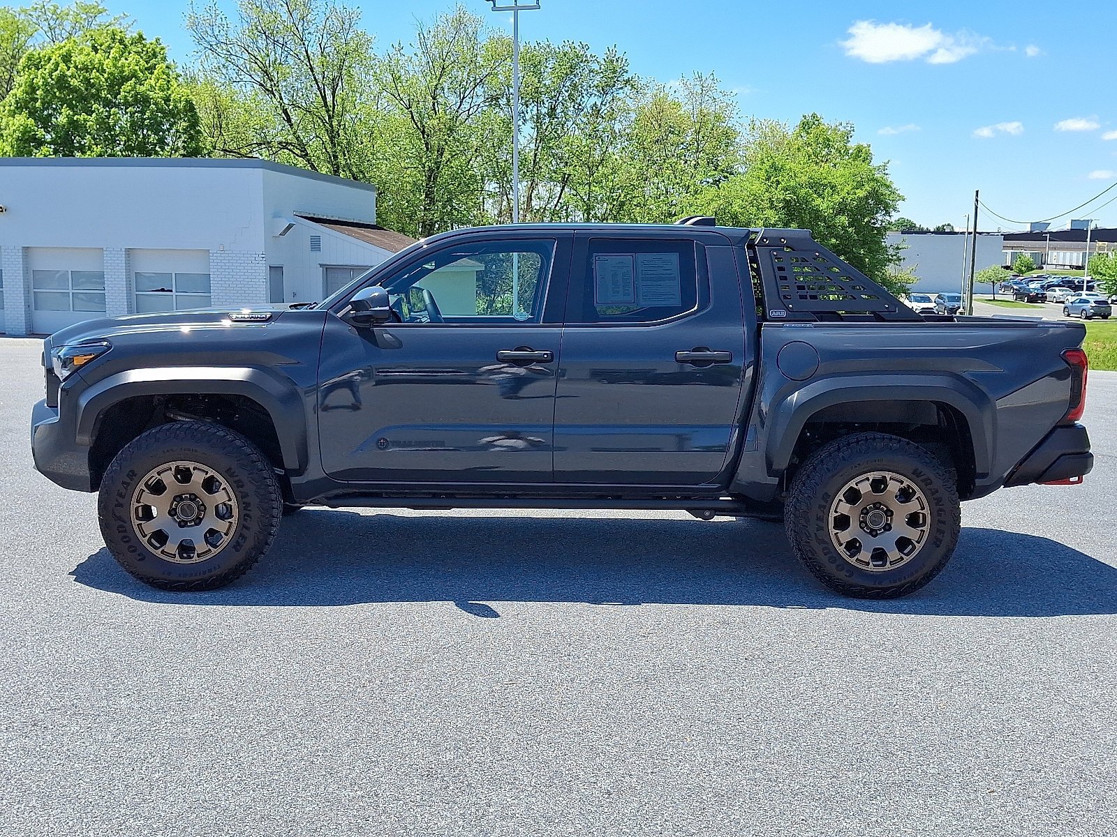 Used 2025 Toyota Tacoma 4x4 Double Cab Hybrid w/ Tow Tech Package image 4