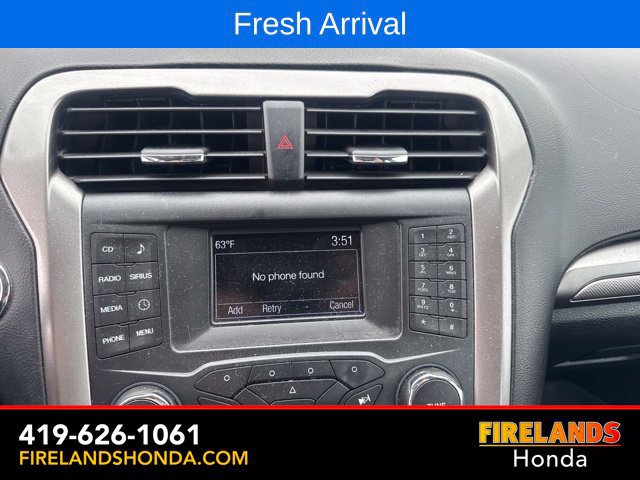 Used 2017 Ford Fusion SE FWD image 21