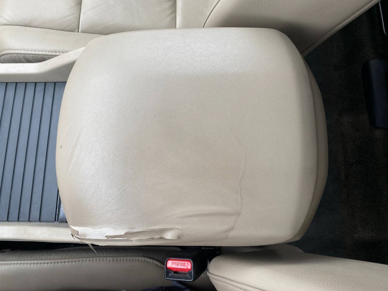 Used 2014 Honda Pilot Touring image 18