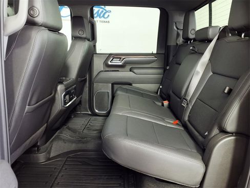 Used 2025 GMC Sierra 2500 SLT w/ Texas SLT Premium Package image 9