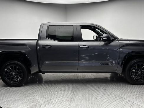 Used 2025 Toyota Tundra Platinum AWD/4WD image 46