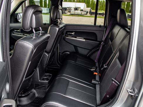 Used 2012 Jeep Liberty Limited Jet w/ Exterior Appearance Group RWD image 22