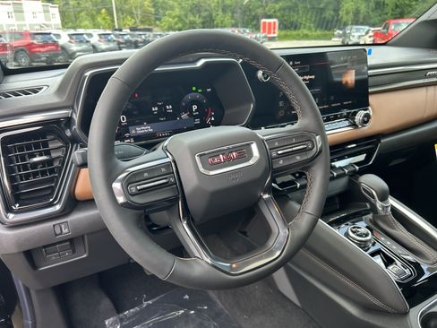 New 2026 GMC Canyon AT4 w/ Technology Plus Package AWD/4WD image 22