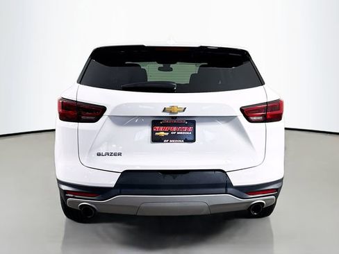 Used 2023 Chevrolet Blazer LT w/ Driver Confidence Package image 7