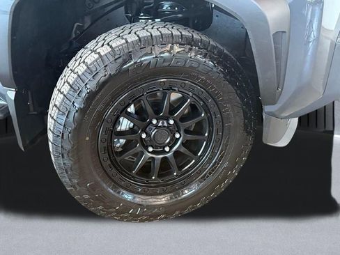 Used 2025 Toyota 4Runner TRD Off-Road Premium image 17