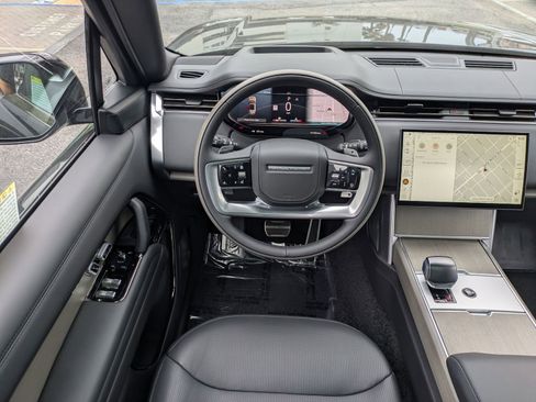 New 2026 Land Rover Range Rover SV image 27