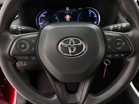 Used 2025 Toyota RAV4 LE AWD/4WD image 16