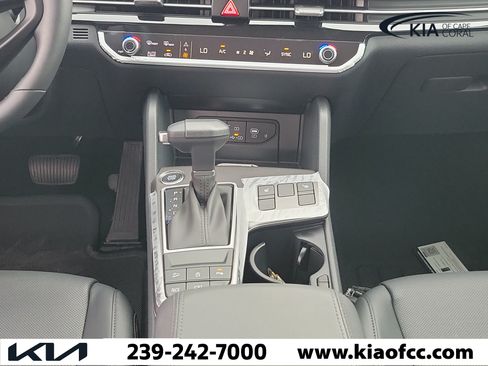 New 2026 Kia Sportage EX FWD image 19