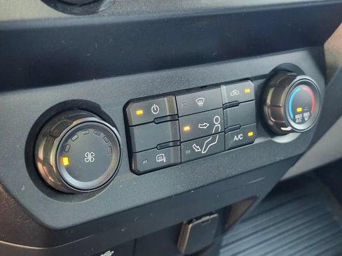 Used 2021 Ford F550 4x4 Regular Cab Super Duty image 15