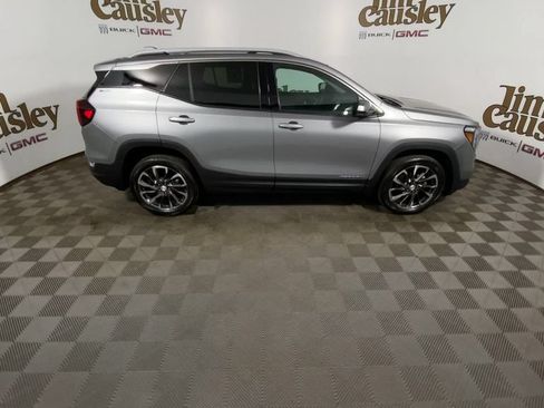 Certified 2023 GMC Terrain SLT AWD/4WD image 9
