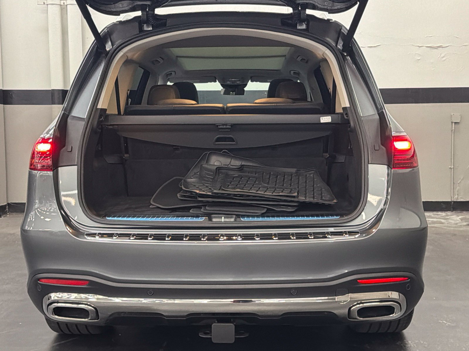 Used 2026 Mercedes-Benz GLS 450 4MATIC image 15