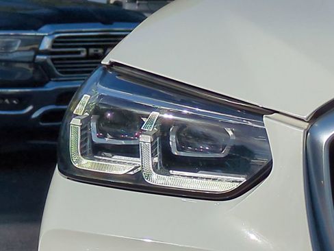 Used 2022 BMW X3 xDrive30i w/ Premium Package 2 image 10