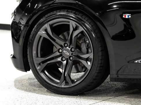 Used 2019 Chevrolet Camaro SS RWD image 47