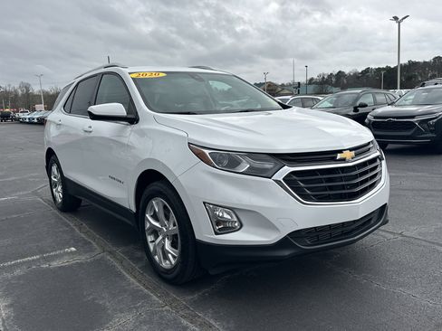 Used 2020 Chevrolet Equinox LT image 2