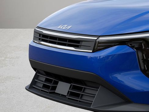 New 2025 Kia K4 LXS image 28