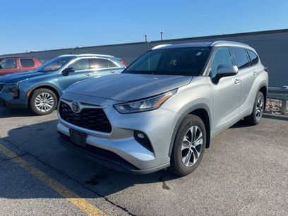 Used 2020 Toyota Highlander XLE