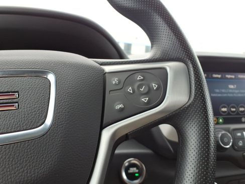 Certified 2022 GMC Terrain SLE w/ Driver Convenience Package image 15