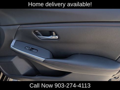 Used 2025 Nissan Sentra SR FWD image 33
