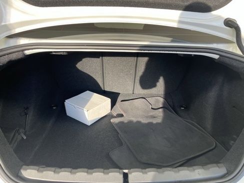 Used 2024 BMW M2 w/ Lighting Package image 19