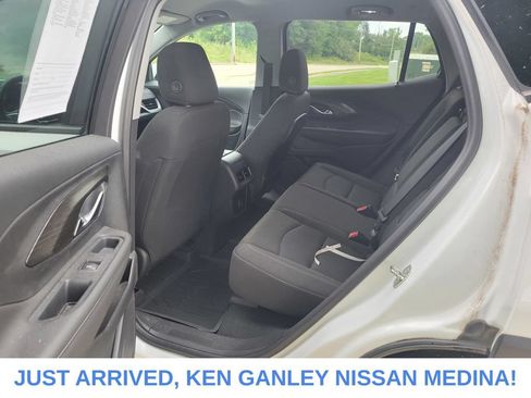 Used 2024 GMC Terrain SLE w/ Driver Convenience Package AWD/4WD image 15