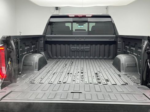 New 2025 GMC Sierra 1500 Denali w/ Denali Reserve Package image 15