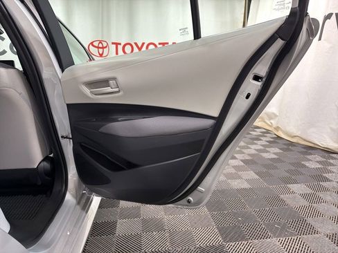 Used 2026 Toyota Corolla LE FWD image 13