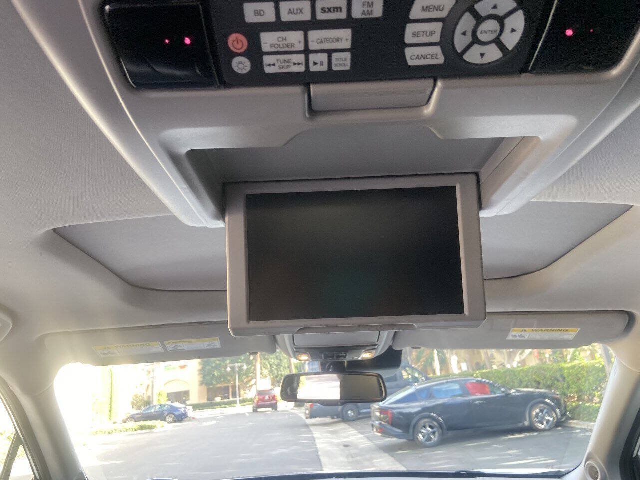 Used 2017 Honda Pilot Elite image 21
