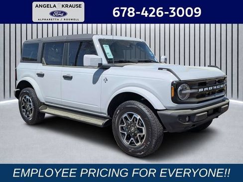 New 2026 Ford Bronco Outer Banks AWD/4WD image 1