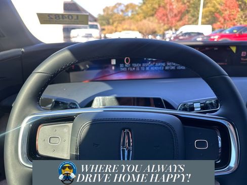 New 2026 Lincoln Nautilus Reserve w/ Jet Appearance Package image 12