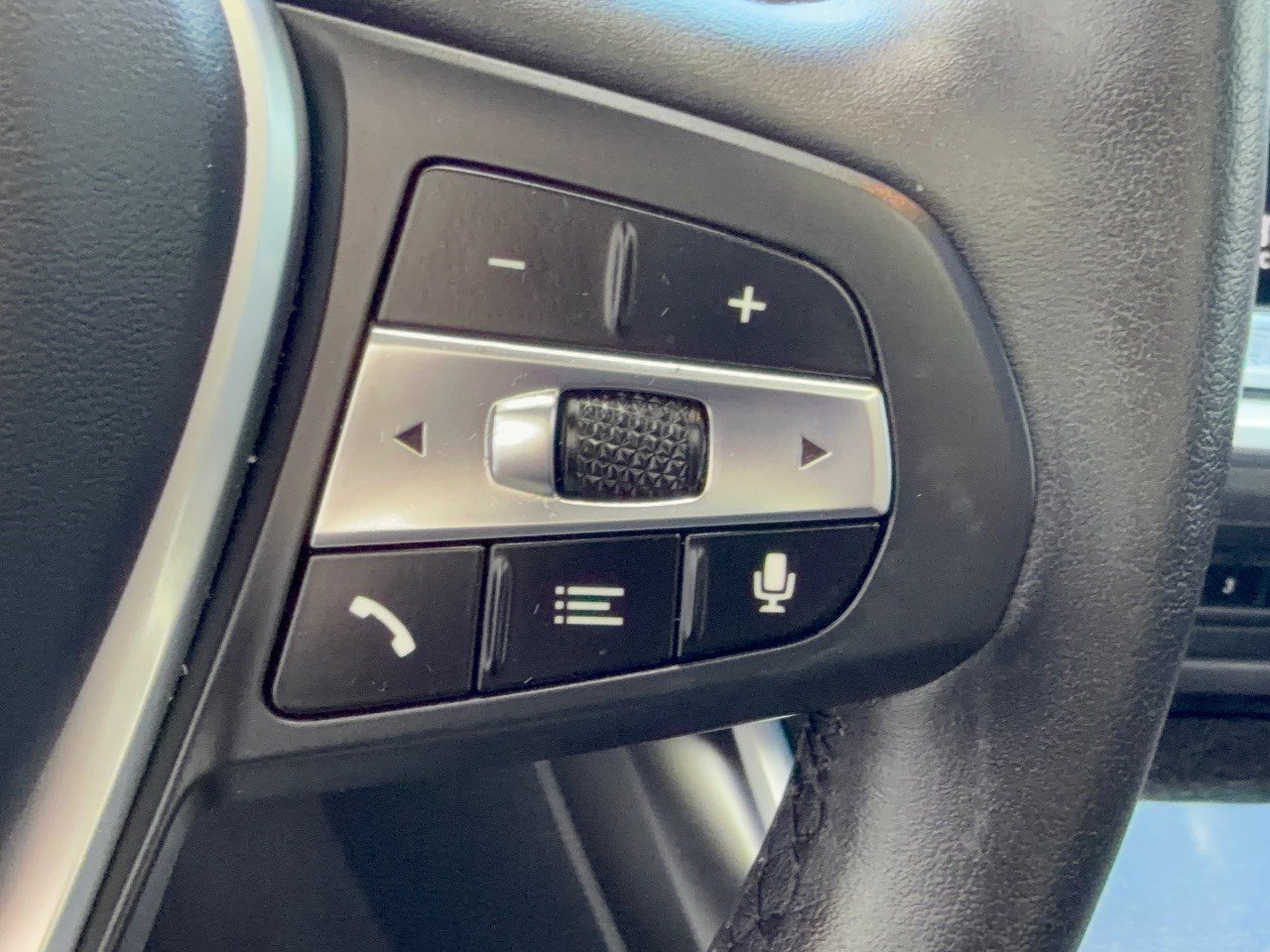 Used 2019 BMW 330i Sedan w/ Convenience Package RWD image 19
