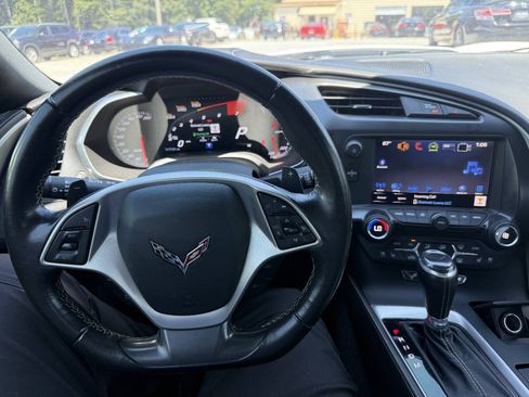 Used 2017 Chevrolet Corvette Stingray Coupe RWD image 13