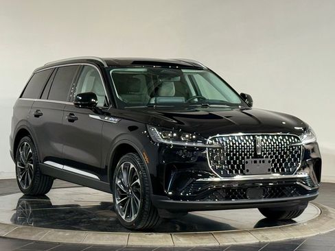 New 2026 Lincoln Aviator Reserve image 2