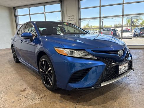 Used 2020 Toyota Camry XSE w/ Protection Package (Q2) FWD image 4