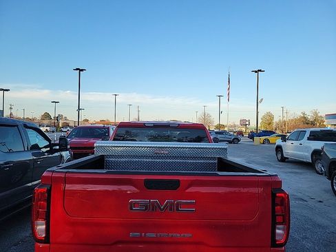 Used 2021 GMC Sierra 1500 SLE image 10
