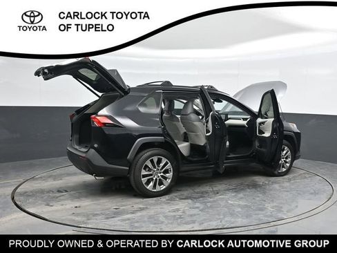 Used 2021 Toyota RAV4 XLE Premium image 48