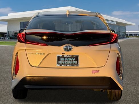 Used 2019 Toyota Prius Prime Plus image 6