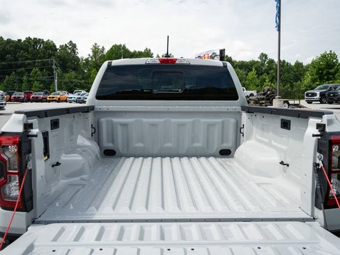 New 2026 Ford Ranger XLT w/ Equipment Group 301A High AWD/4WD image 9