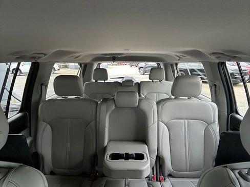 Used 2024 Jeep Wagoneer L 4WD w/ Rear Seat Video Group 1 image 27