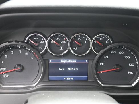Used 2022 Chevrolet Silverado 1500 Custom w/ Safety Confidence Package RWD image 11