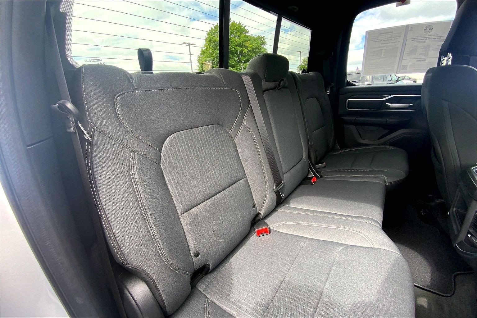 Used 2019 RAM 1500 Big Horn AWD/4WD image 18
