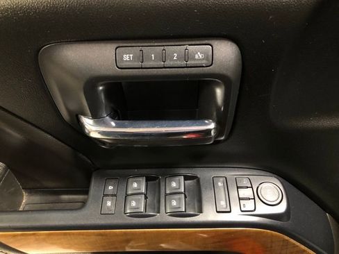 Used 2018 Chevrolet Silverado 1500 LTZ w/ Sport Package AWD/4WD image 19